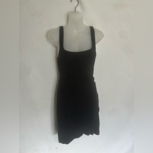 Wilfred Dresses & Skirts - Aritzia wilfred wrap dress